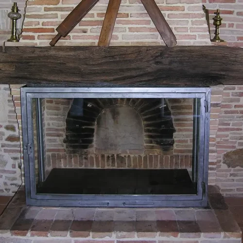 Vitre de cheminée ancienne Dans les Landes